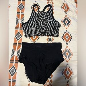Kona Sol swimsuit set - size Large